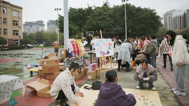 文化周|共享闲置，“集市”行乐，MK在线平台-MK(中国)
开展爱心集市公益活动